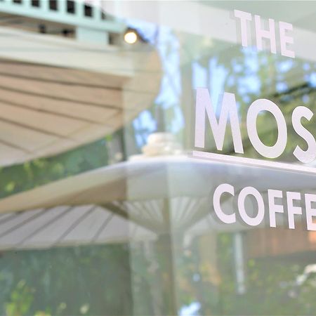 The Most Coffee & Guesthouse Чиангмай Екстериор снимка